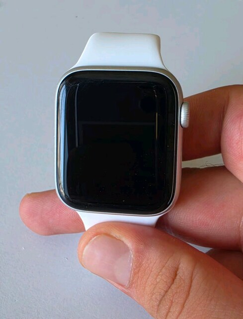 apple watch SE 3. nesil 44 mm