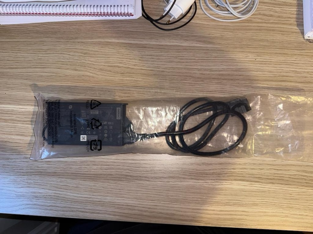 LENOVO LOQ RTX 4060 / i5-12450H / 16GB RAM / 512GB SSD - 12