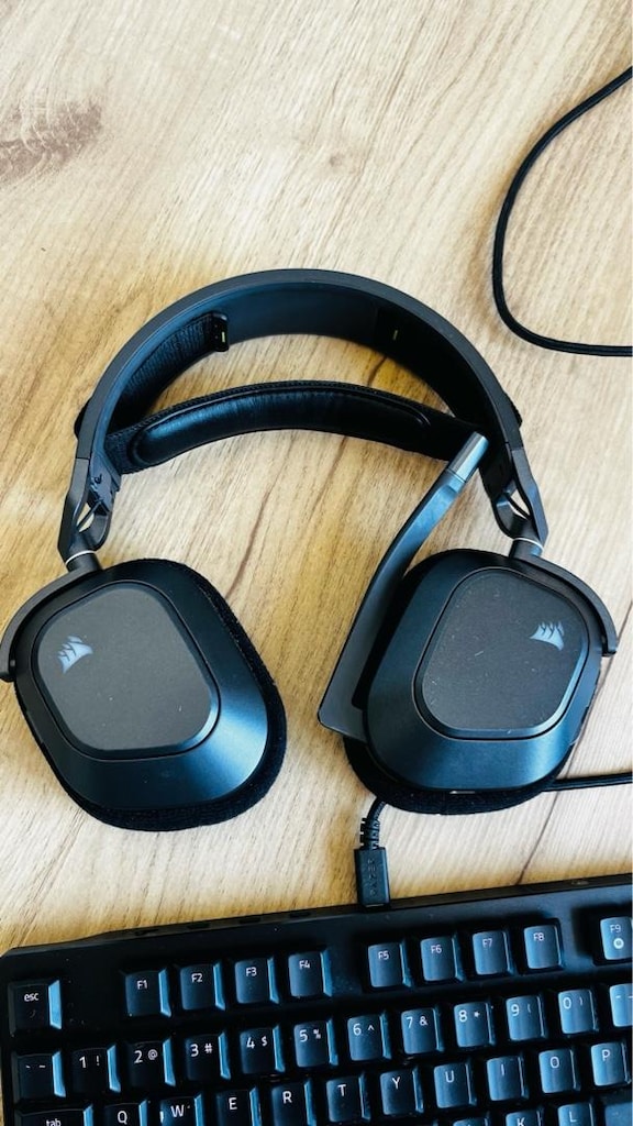 Razer Oyuncu Seti | DeathStalker V2 Pro + Cobra Pro + Corsair HS80 - 4