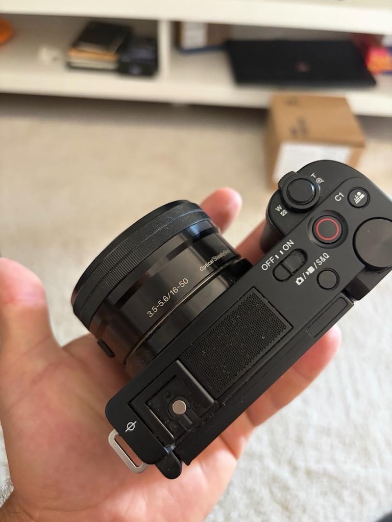 Sıfır Ayarında Sony ZV-E10 Kamera - 5