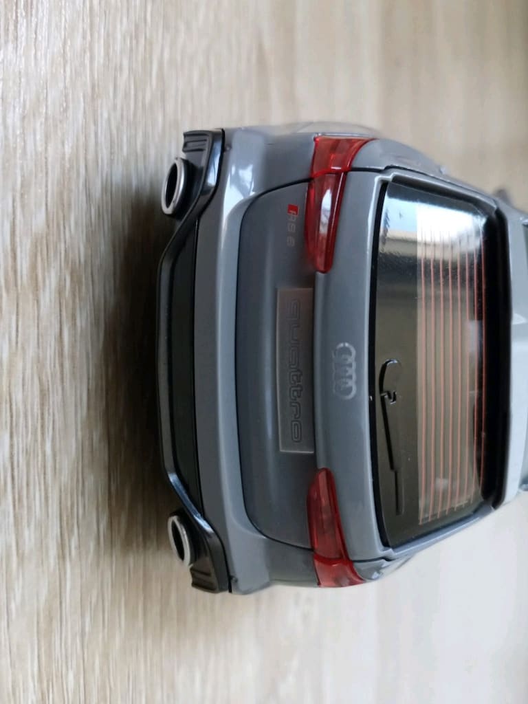 AUDİ RS6 QUATTRO MODEL ARABA - 2