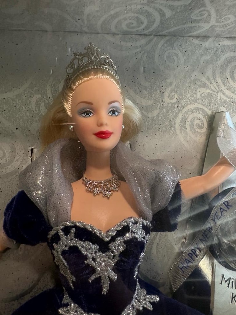 Barbie Millennium Princess Holiday Special Edition 1999 Mattel ‘ bebeğ - 4