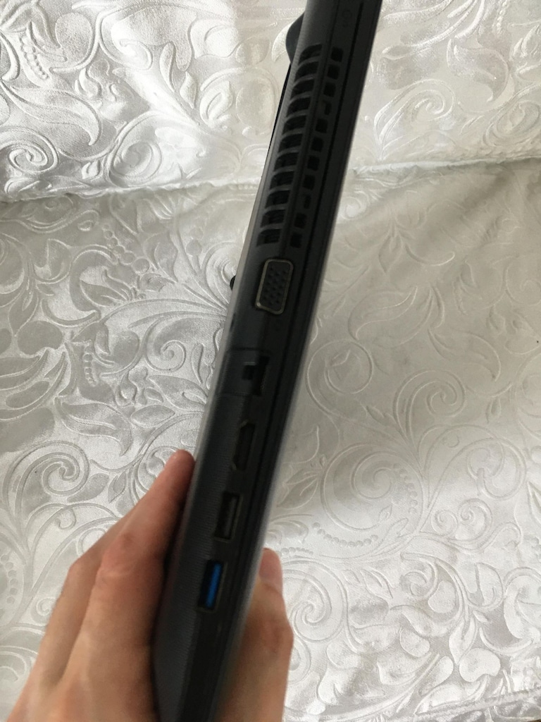 LENOVO Laptop Z50-75 AMD A10 işlemci, R6 Ekran Kartı, 4gb ram, ssd - 4