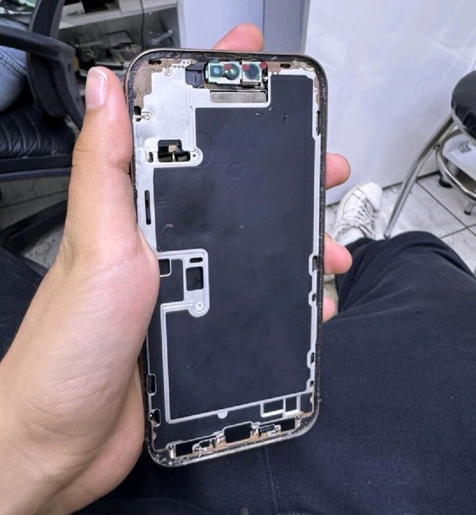 iPhone 16 pro max boş kasa - 4