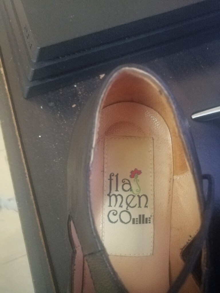 elle 39 siyah. - 9