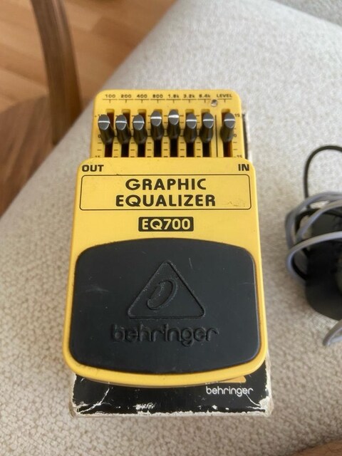 Graphıc ekolayzır eq700 behringer adaptörüyle beraber