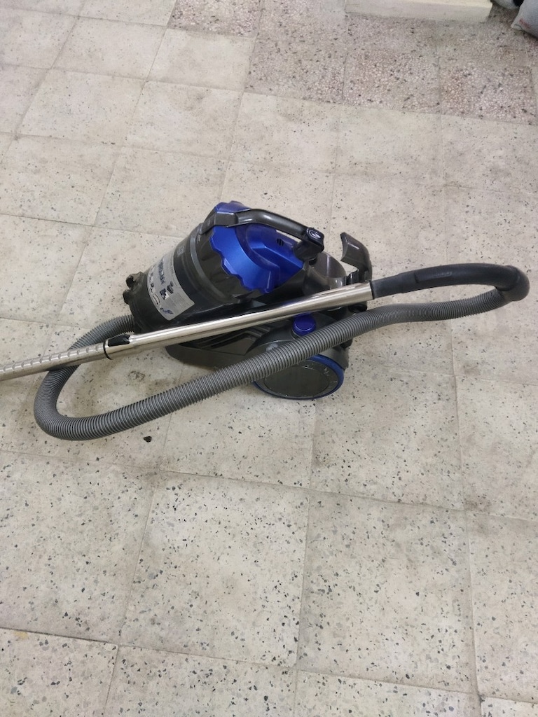 Fakir marka elektrlkli Süpürge 2400 whatt commander torbasız - 3