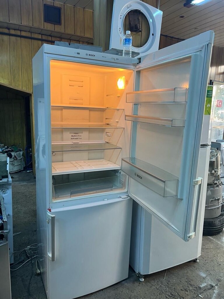 BOSCH ALTTAN DONDURUCULU NO FROST BUZDOLABI TERTEMŞZ - 2