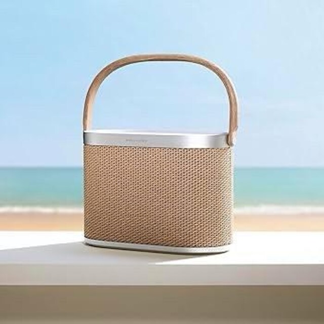 SIFIR KAPALI KUTU BANG&OLUFSEN BEOSOUND A5 İSKANDİNAV BEJİ