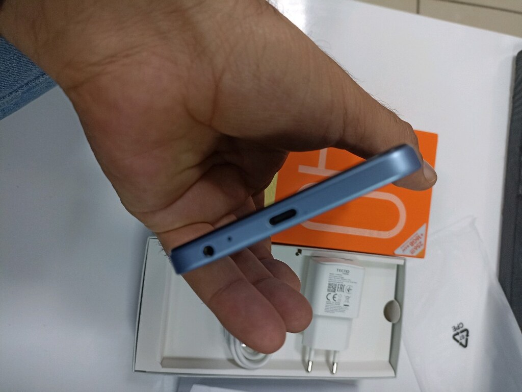 tecno spark 40 5G ..8+8/256gb 19 ay garantili - 6