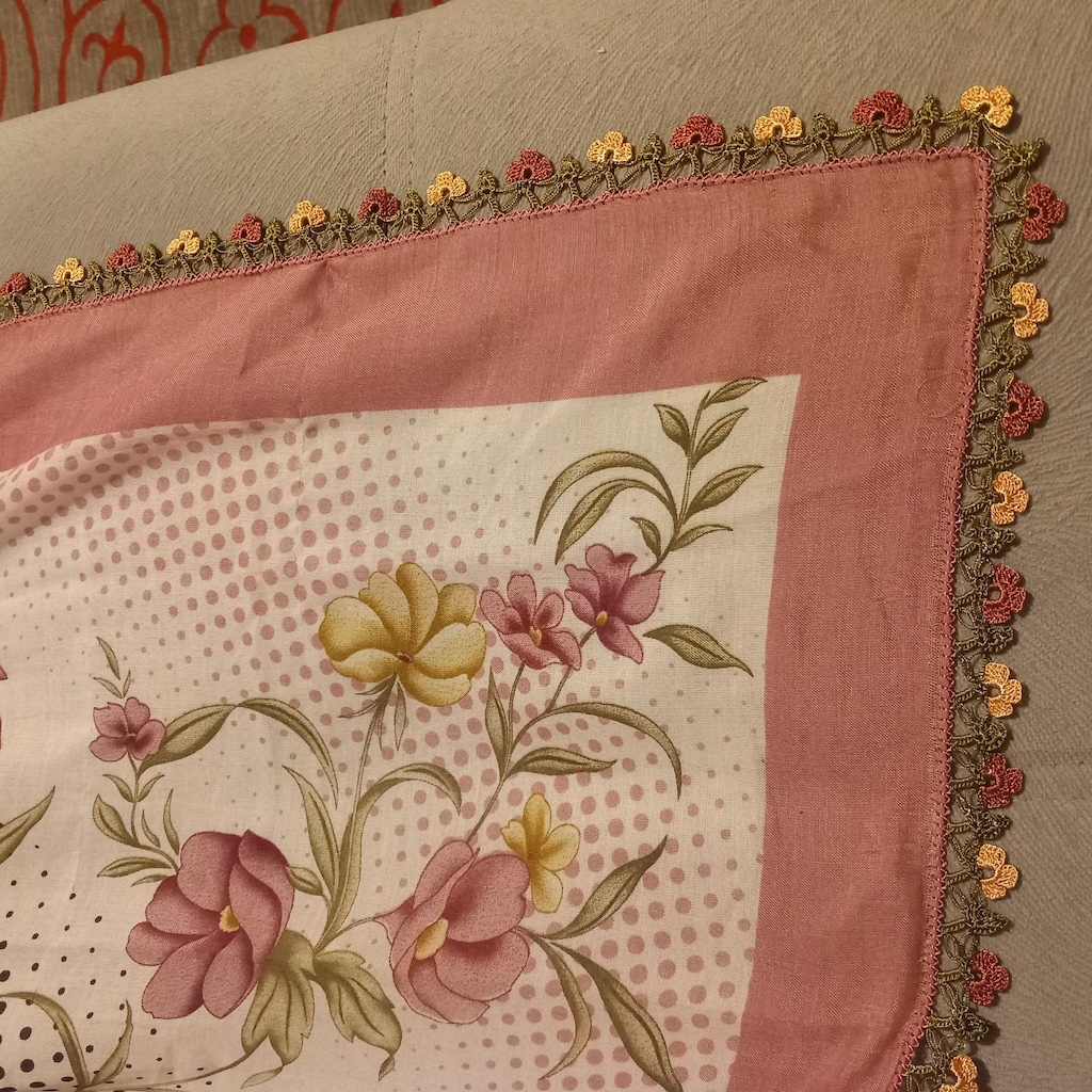 Pembe dantelli tülbent - 3