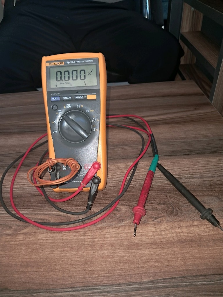 FLUKE 179 AVOMETRE ÖLÇÜ ALETİ - 2