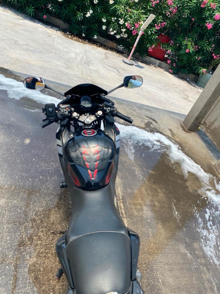 Honda cbr125r - 7