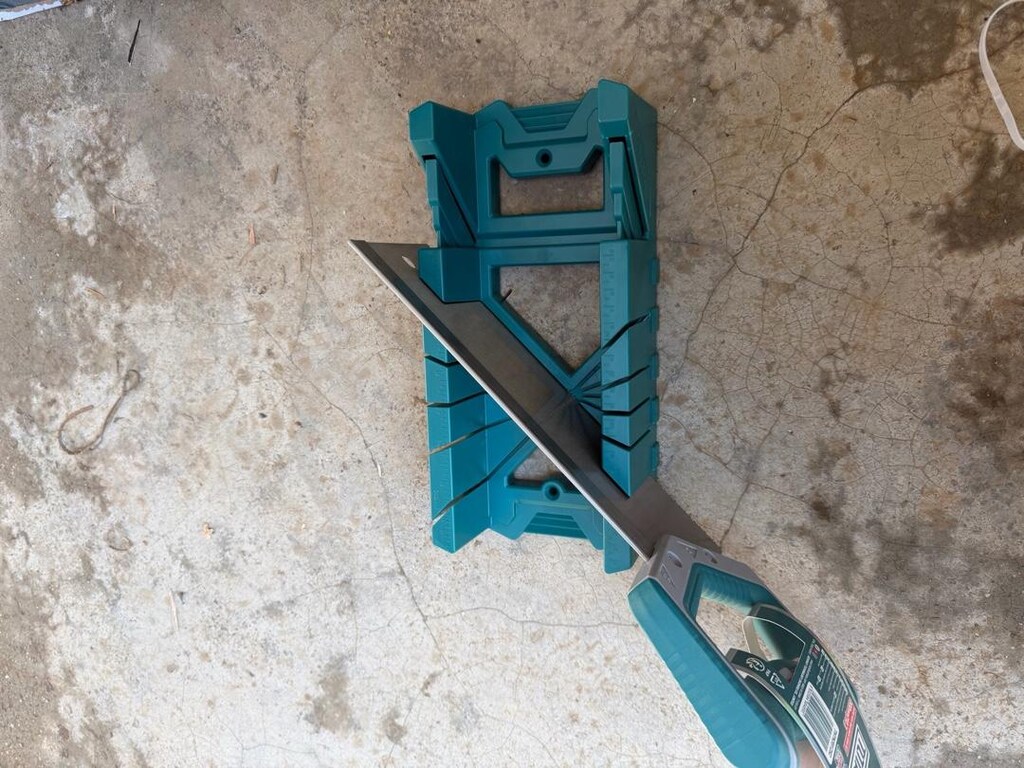Total Açılı Kesme Testeresi 300mm - 2