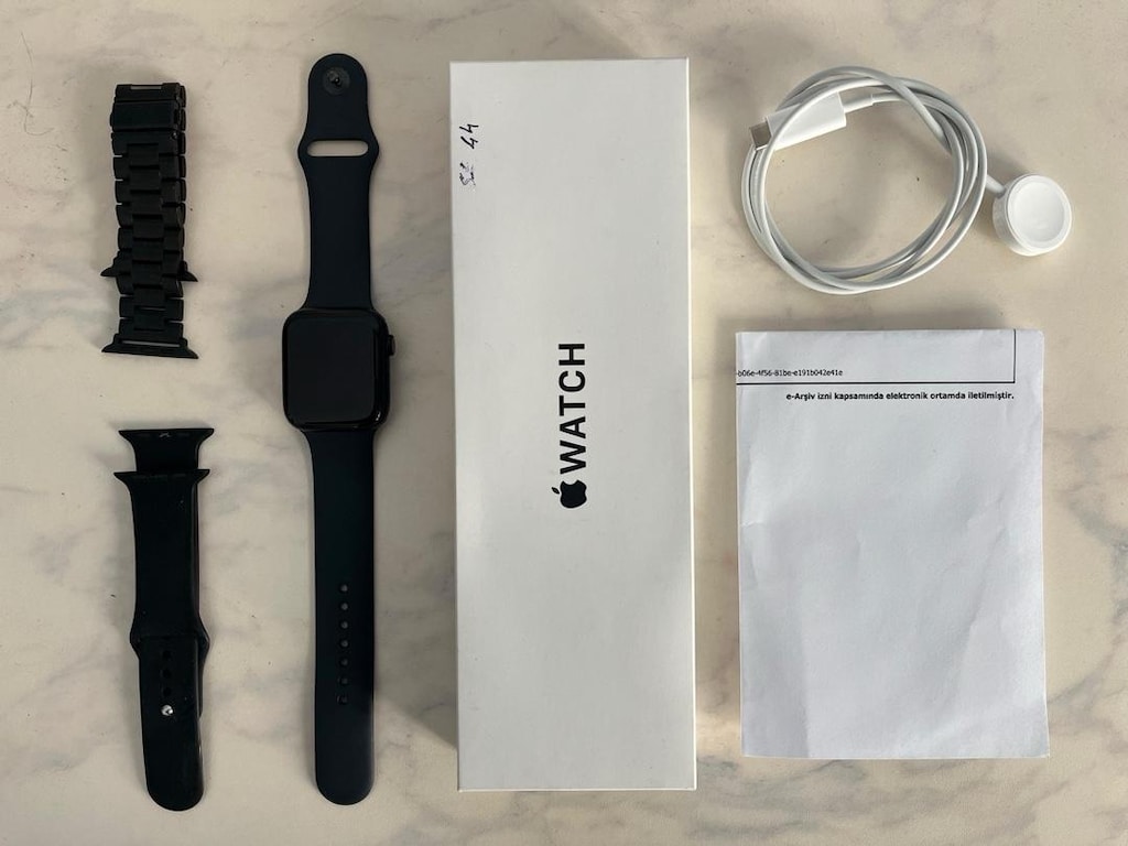 Apple Watch Se 2. Nesil 44mm • Kutulu - Faturalı & Garantili