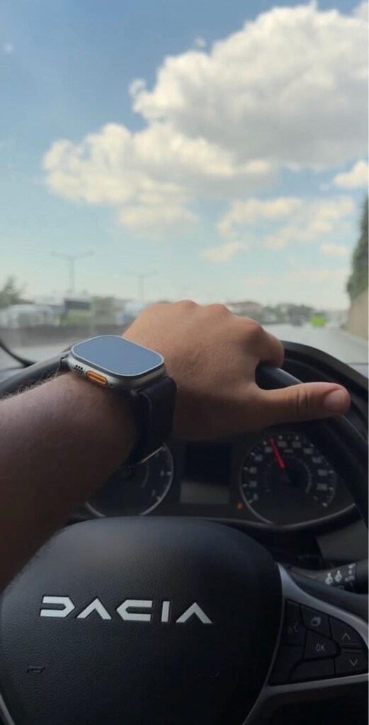 Apple Watch Ultra 2 Gps+ Cellular 49 mm Titanyum E simli model - 3
