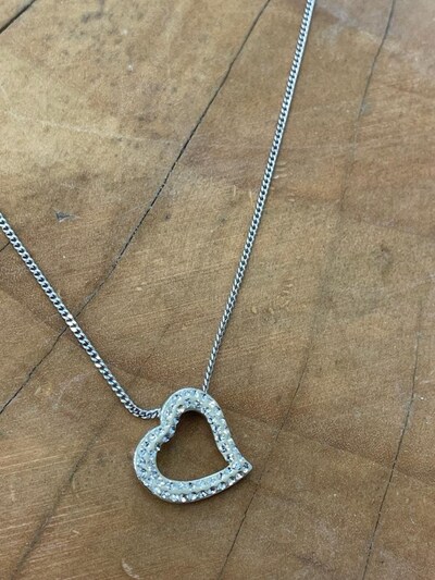 SWAROVSKİ KALP KOLYE