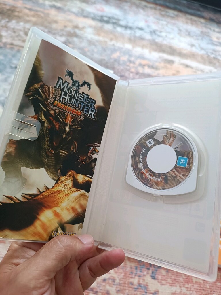PSP oyunları (15 adetlik set) - 6