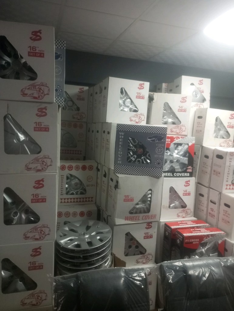 her araça uygun kara jant kapağı bulunur - 2