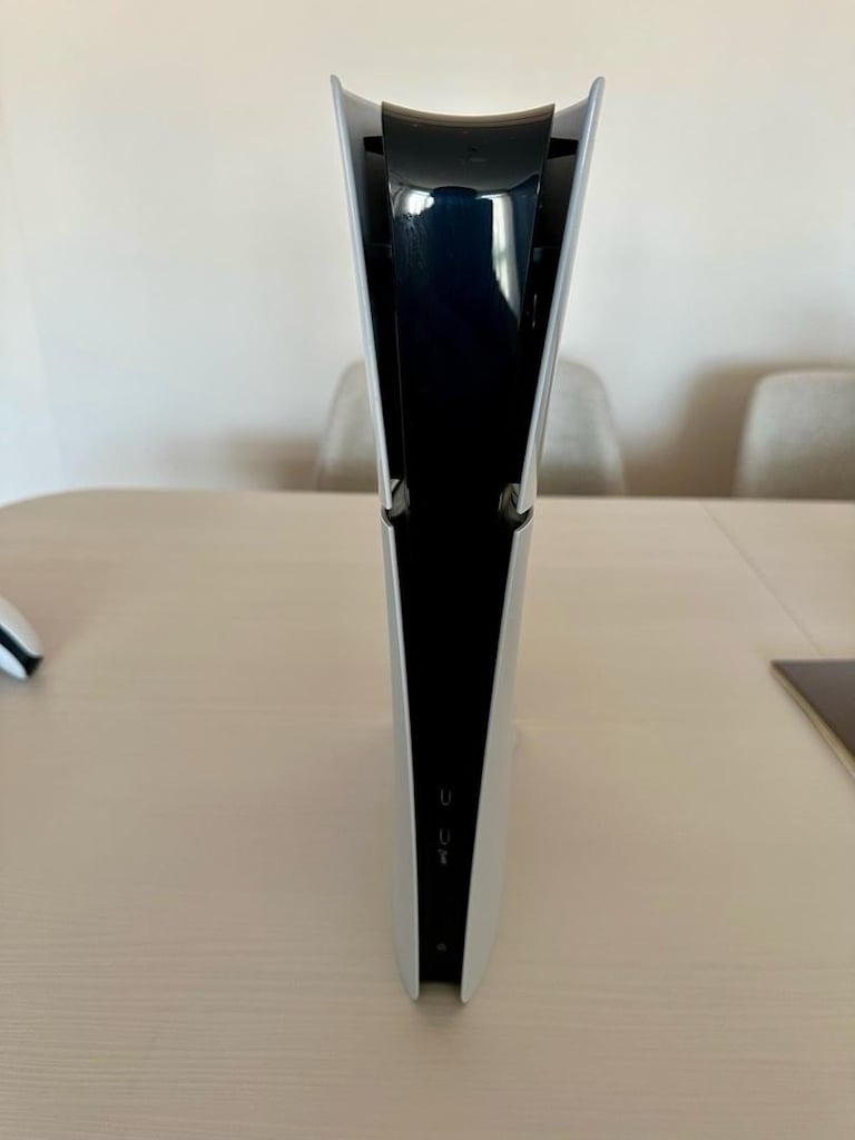 PS5 Slim Digital 1 TB SSD + 2 Dual Sense + 1 Şarj Standı - 4