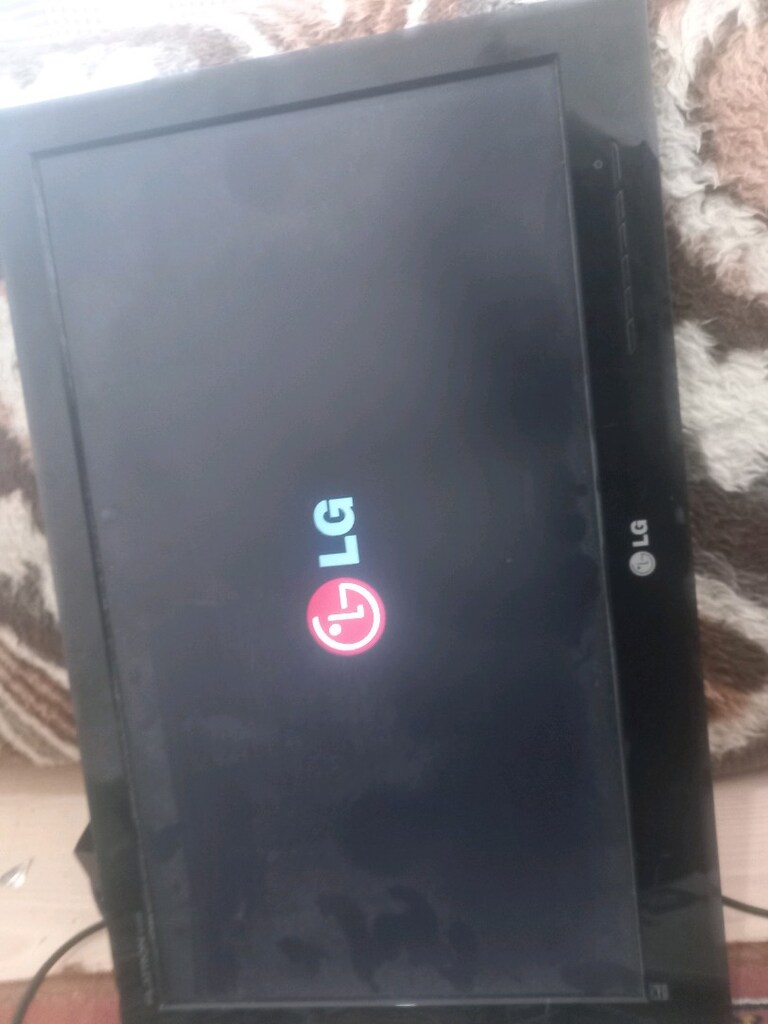 Lg Flatron E2240S - PN - 3