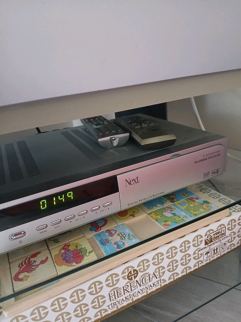 arçelik 72 ekran flat tv -sehpa ve uydu - 9