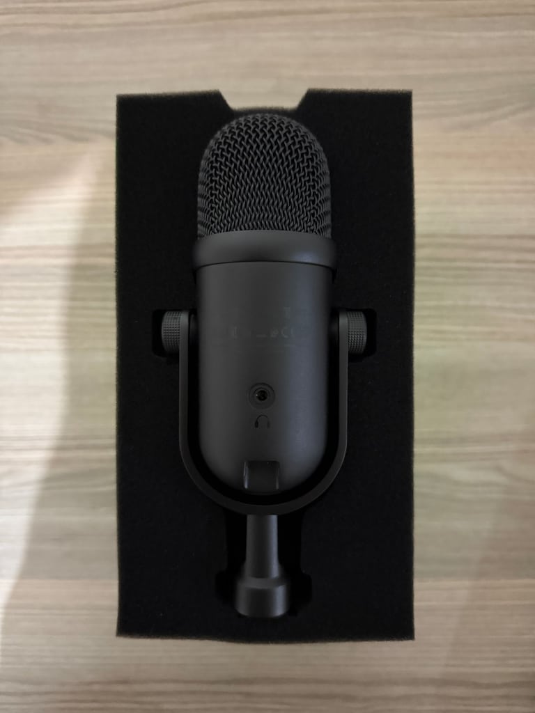 Razer Seiren V2 Pro - Yayıncı Mikrofonu - 3