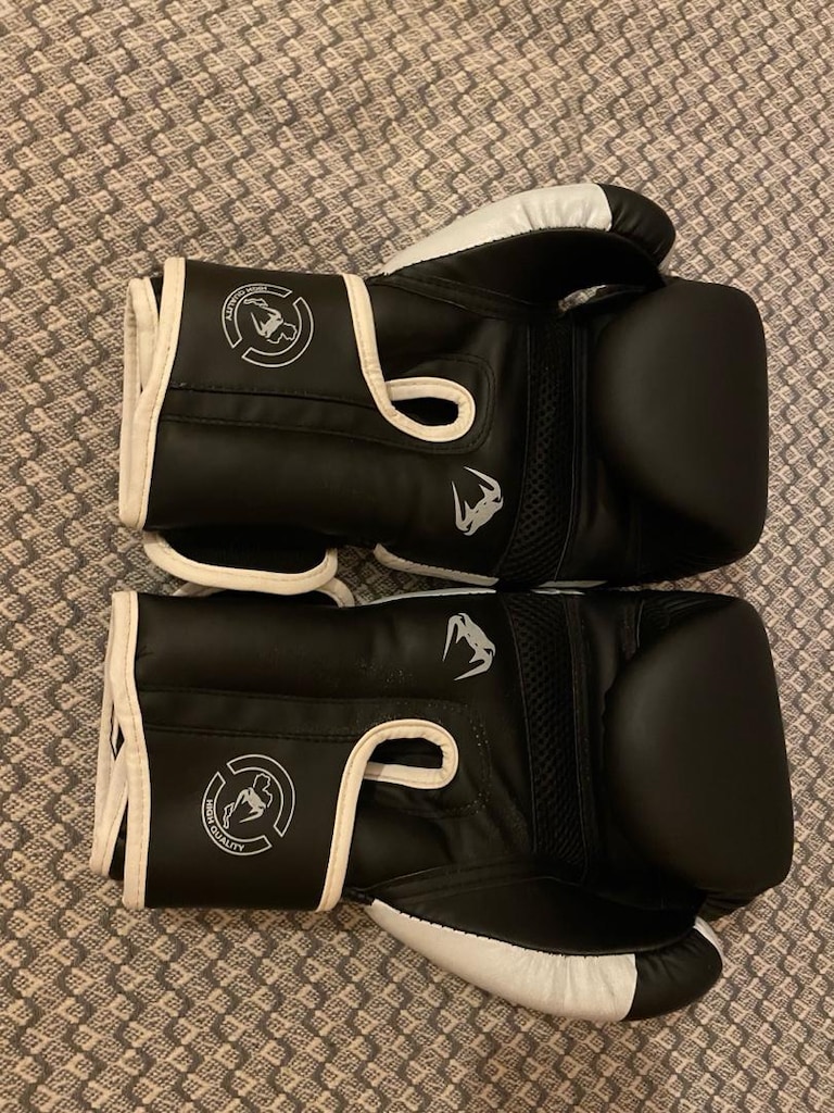 Venum Box Eldiveni- 10oz - 3