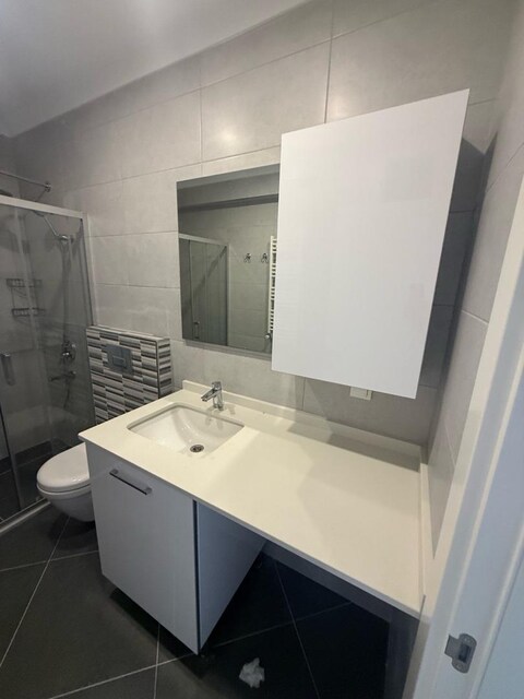 temiz Vitra banyo takımı