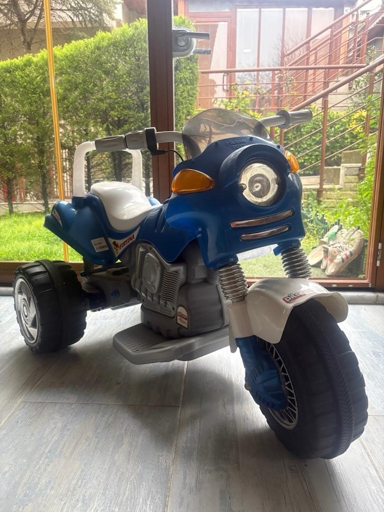 Pilsan 12V Akülü Chopper Motosiklet - Mavi/Beyaz Sorunsuz