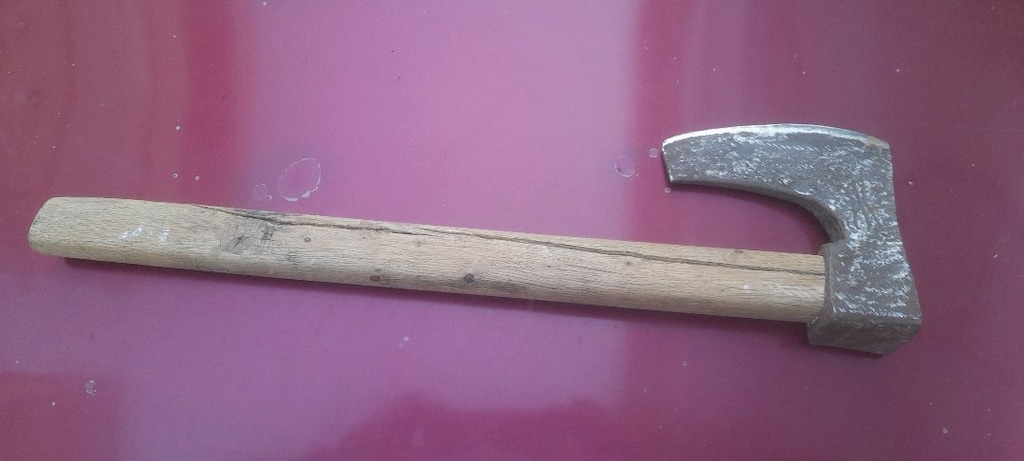 küçük baltalar el dövmesi - 2