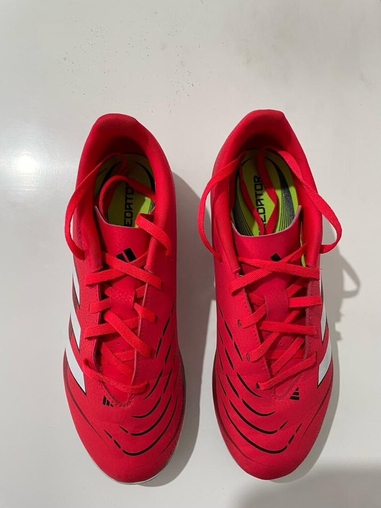 Adidas Predator Halı Saha Ayakkabısı
