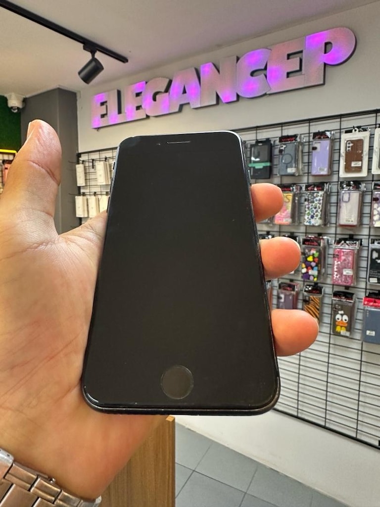 İPhone SE - 2