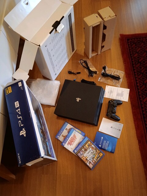 Sony PlayStation PS4 PRO 1TB OYUN KONSOLU