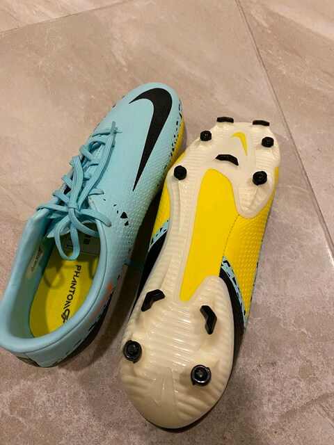 Nike Phantom GT Halı Saha Ayakkabısı