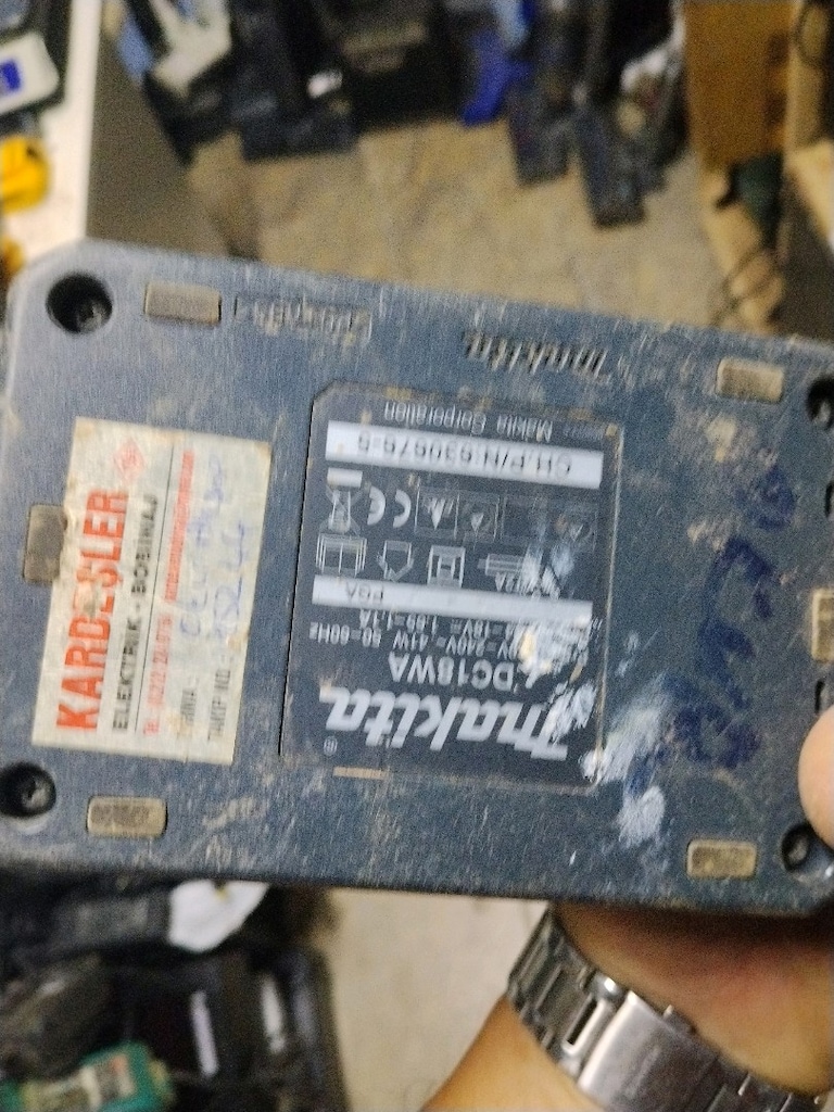 makita şarjlı matkap şarj cihazı - 2