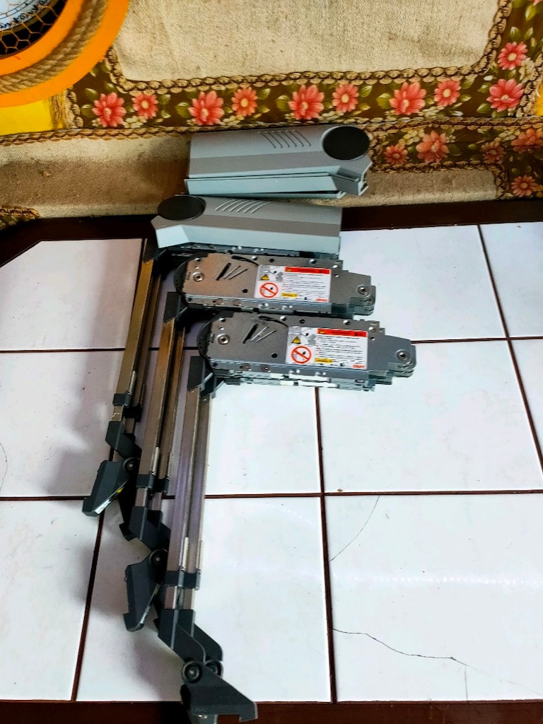 Blum Aventos HF katlanır kapak kaldırma mekanizmaları serisinin 20F220 - 4