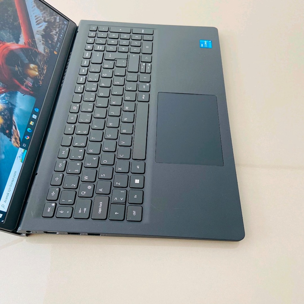 Dell vostro 3520 i5 1135G7 3.50Ghz SSD 256GB RAM 8GB DDR4 - 5