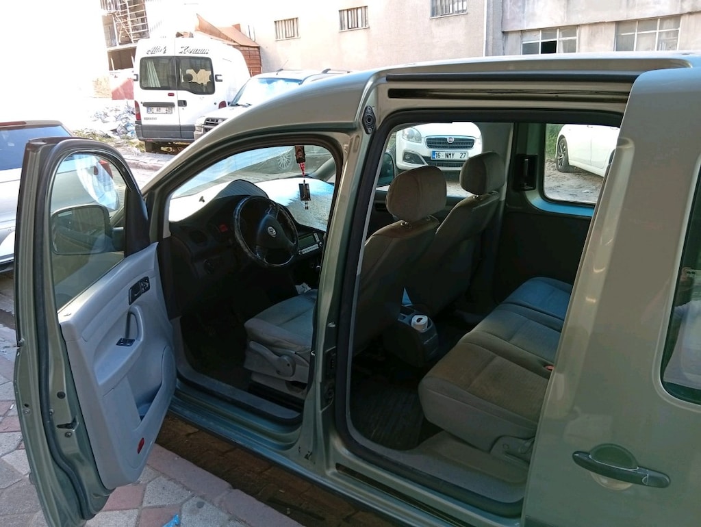 Volkswagen Caddy - 5