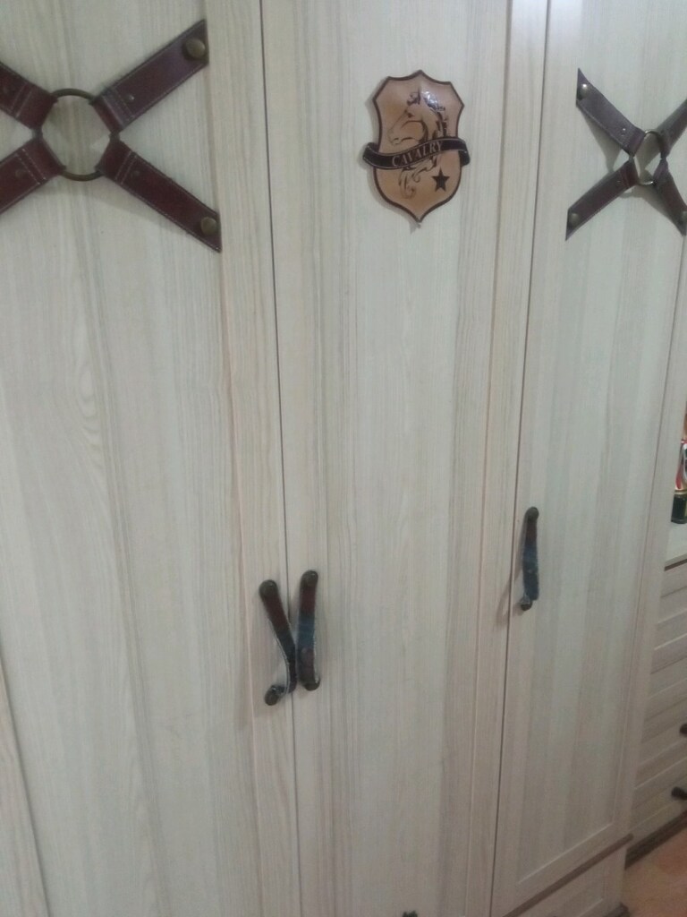 Çilek Royal genç odası (gardrop+ranza+kitaplık +sifonyer) acil. - 4