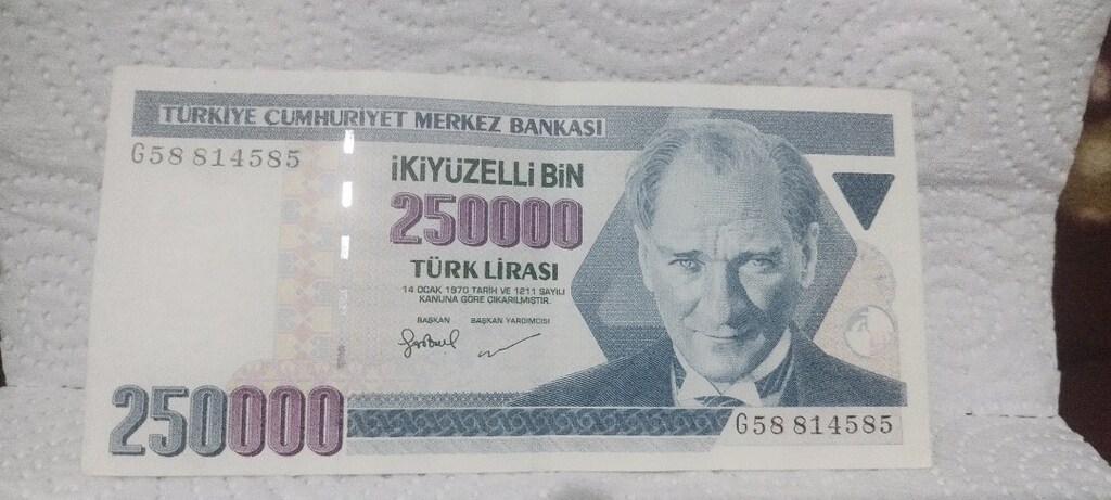 İKİYÜZELLİ BİN TÜRK LİRASI. - 4