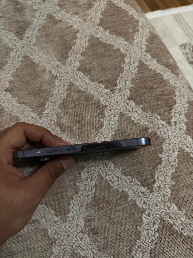 iPhone 14 pro - 3