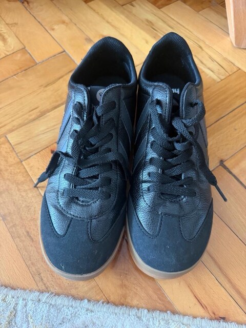 Hummel marka ayakkabı 39 numara