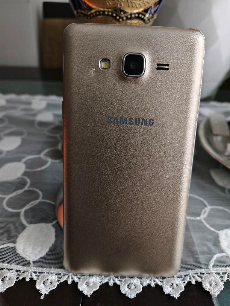 SAMSUNG GALAXY ON7 - 6