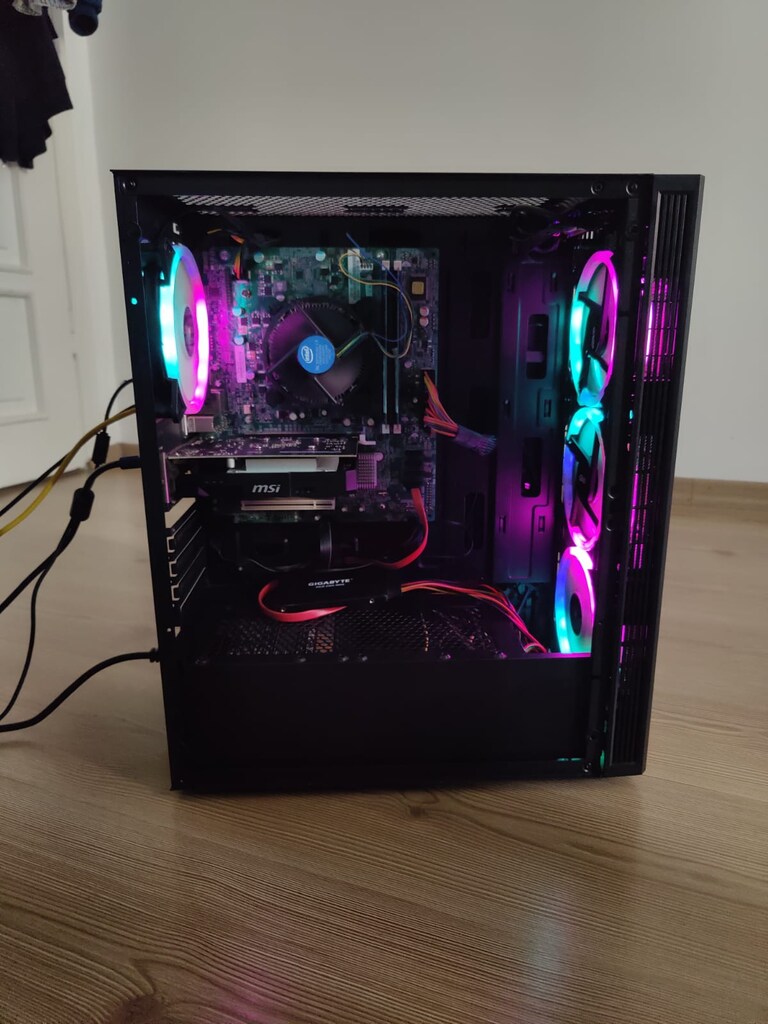 i3 İŞLEMCİ - 8GB RAM- GTX 650 EKRAN KARTI- 120 GB SSD - RGB KASA - 3