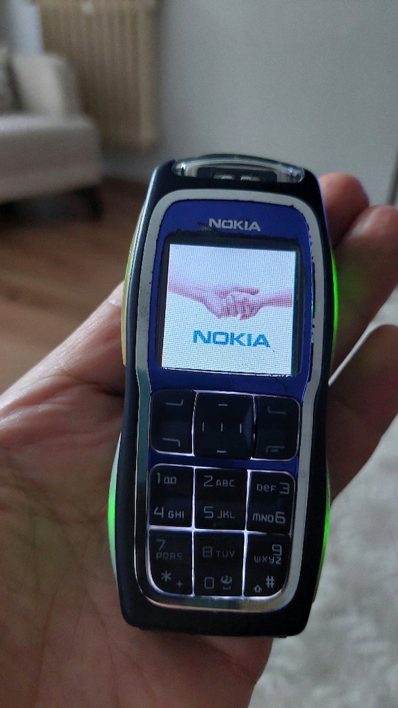 NOKİA 3220 EFSANE RENKLİ EKRANLI VE IŞIKLI TELEFON - 2