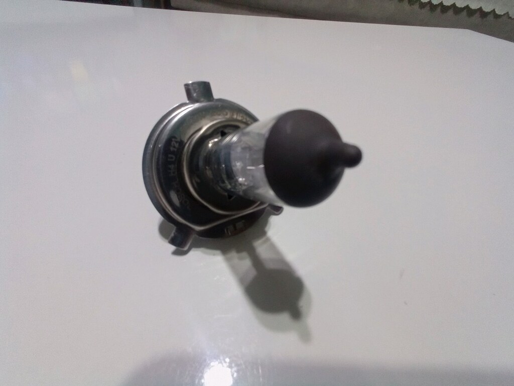 FAR AMPULÜ 2 ADET+2 ADET T10 PARK AMPULÜ BOSH H4 U 12V 60/55 W ECO - 4