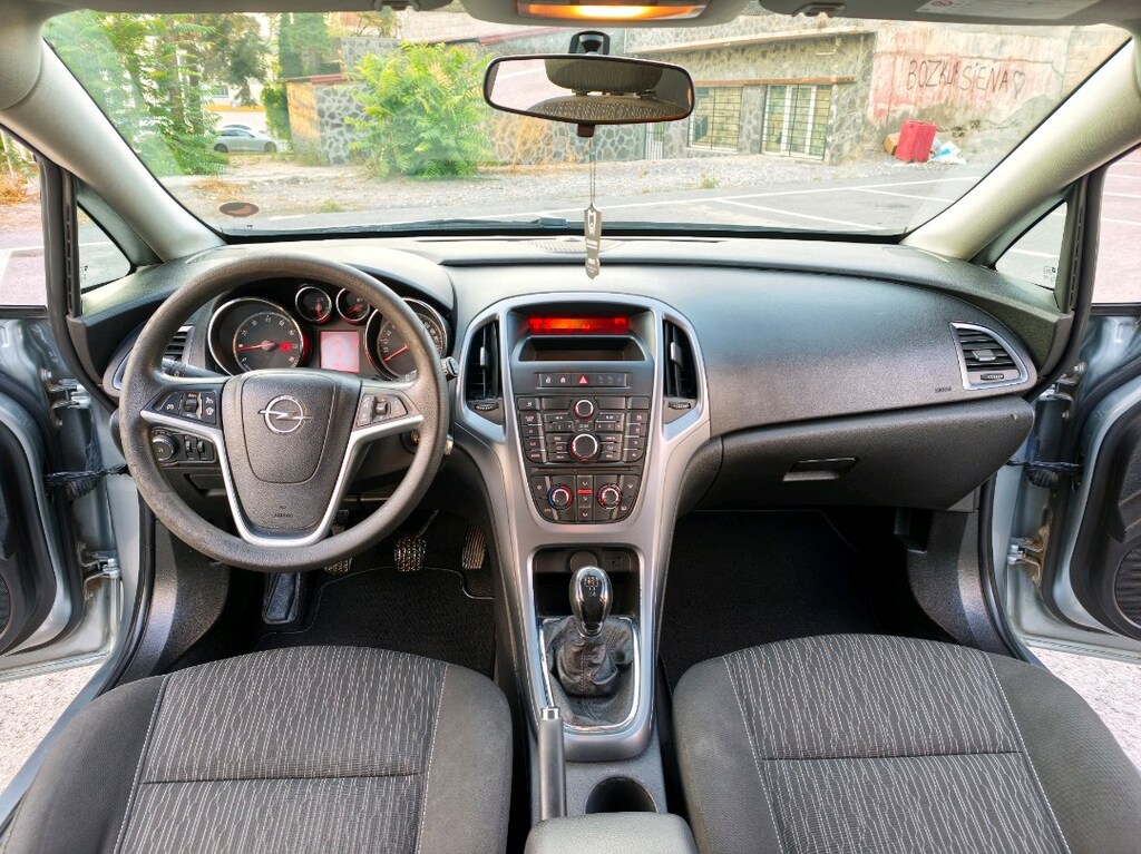 İlk Sahibinden Boyasız 2013 Model Opel Astra J 1.6 178.000 Km'de - 8