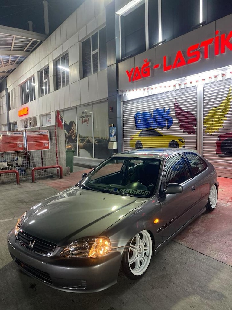 Honda Civic 1.4 - 4