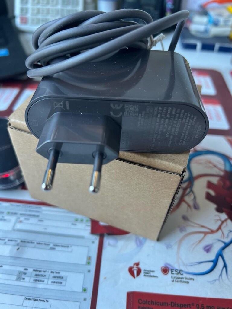 Dyson Orijinal Şarj Adaptörü (V10, V11, V12, V15, SV12 Uyumlu) - 2